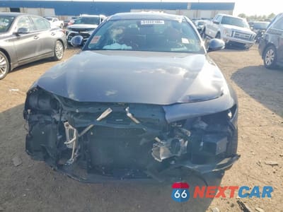 Piąte zdjęcie samochodu w środku: 2017 ALFA ROMEO GIULIA Q4 VIN:ZARFAEDN9H7555662 - miniatura