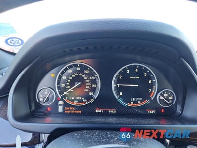Zdjęcie 9 z 13 samochodu: 2017 BMW X5 XDRIVE35I VIN:5UXKR0C33H0X77710 - miniatura