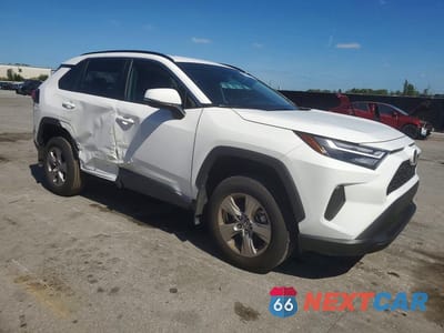 Czwarte zdjęcie samochodu z boku: 2025 TOYOTA RAV4 XLE VIN:2T3W1RFV2SC348929 - miniatura