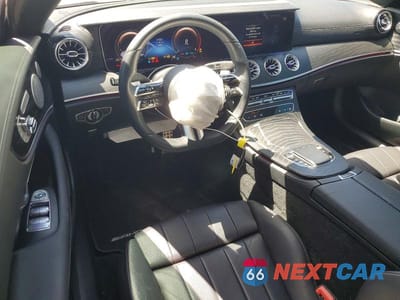 Zdjęcie 8 z 13 samochodu: 2022 MERCEDES-BENZ E 450 VIN:W1K1J5JB0NF173431 - miniatura