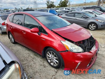 Czwarte zdjęcie samochodu z boku: 2014 TOYOTA PRIUS V FIVE VIN:JTDZN3EU9E3295384 - miniatura