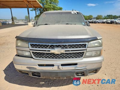 Piąte zdjęcie samochodu w środku: 2007 CHEVROLET SILVERADO K1500 CLASSIC CREW CAB VIN:2GCEK13Z171138015 - miniatura