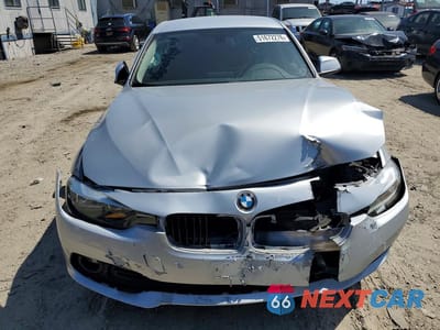 Piąte zdjęcie samochodu w środku: 2016 BMW 320 I VIN:WBA8A9C56GK617135 - miniatura
