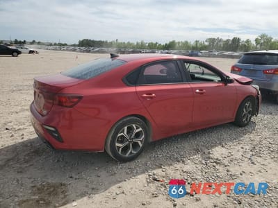 Trzecie zdjęcie samochodu z tyłu: 2019 KIA FORTE LXS VIN:3KPF24AD0KE099149 - miniatura
