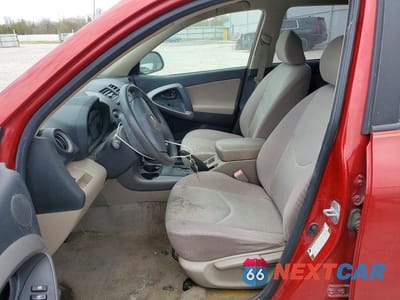 Zdjęcie 7 z 13 samochodu: 2006 TOYOTA RAV4 BASE VIN:JTMZD33V265022050 - miniatura