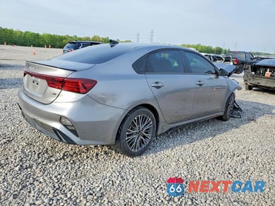 Trzecie zdjęcie samochodu z tyłu: 2024 KIA FORTE GT-LINE VIN:3KPF54AD7RE826577 - miniatura