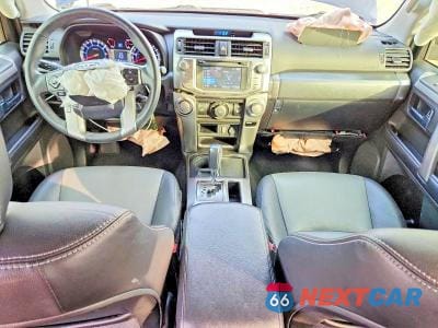 Zdjęcie 8 z 12 samochodu: 2018 TOYOTA 4RUNNER SR5 PREMIUM VIN:JTEZU5JR6J5187251 - miniatura