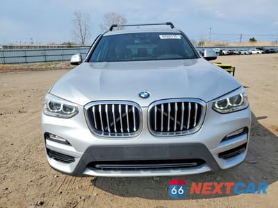 Piąte zdjęcie samochodu w środku: 2019 BMW X3 XDRIVE30I VIN:5UXTR9C50KLD93015 - miniatura