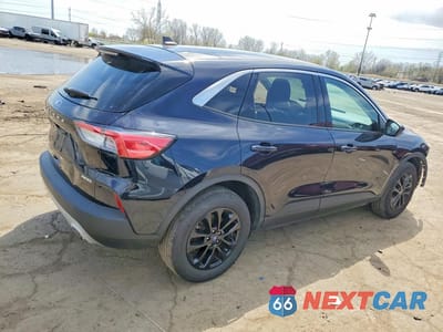 Trzecie zdjęcie samochodu z tyłu: 2021 FORD ESCAPE SE VIN:1FMCU9G65MUB33363 - miniatura