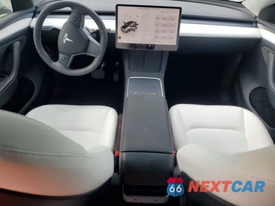 Zdjęcie 8 z 12 samochodu: 2023 TESLA MODEL Y VIN:7SAYGDEE9PA105352 - miniatura