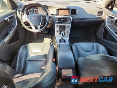Zdjęcie 8 z 12 samochodu: 2018 VOLVO S60 PLATINUM VIN:LYV402HM2JB173608 - miniatura