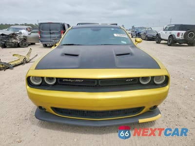 Piąte zdjęcie samochodu w środku: 2020 DODGE CHALLENGER GT VIN:2C3CDZJG4LH235748 - miniatura