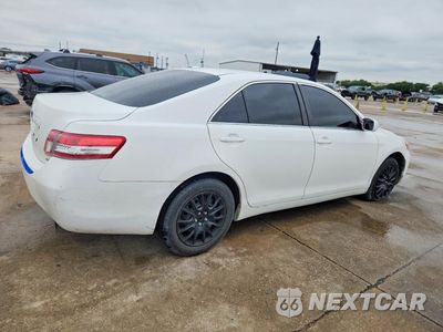 Trzecie zdjęcie samochodu z tyłu: 2011 TOYOTA CAMRY LE VIN:4T1BF3EK6BU643592 - miniatura