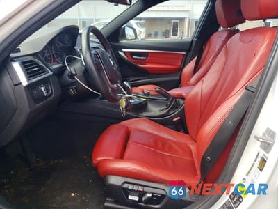 Zdjęcie 7 z 13 samochodu: 2018 BMW 330 XI VIN:WBA8D9C56JEB35832 - miniatura