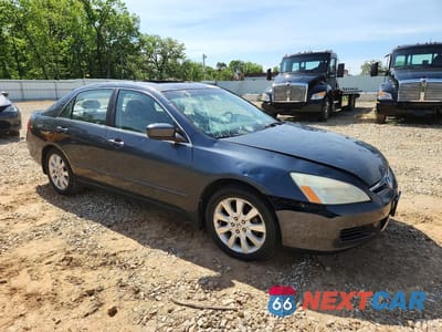 Czwarte zdjęcie samochodu z boku: 2007 HONDA ACCORD EX VIN:1HGCM66827A058358 - miniatura