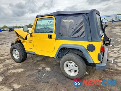 Drugie zdjęcie samochodu z przodu: 2000 JEEP WRANGLER / TJ SPORT VIN:1J4FA49S3YP749004 - miniatura