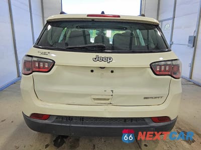 Zdjęcie 6 z 13 samochodu: 2019 JEEP COMPASS SPORT VIN:3C4NJCAB3KT832538 - miniatura