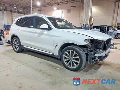 Czwarte zdjęcie samochodu z boku: 2019 BMW X3 XDRIVE30I VIN:5UXTR9C56KLE18337 - miniatura