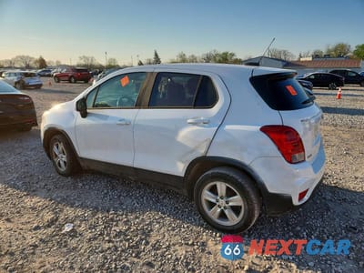 Drugie zdjęcie samochodu z przodu: 2020 CHEVROLET TRAX LS VIN:KL7CJKSB5LB321686 - miniatura