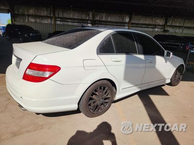 Trzecie zdjęcie samochodu z tyłu: 2011 MERCEDES-BENZ C 300 VIN:WDDGF5EB7BA518128 - miniatura