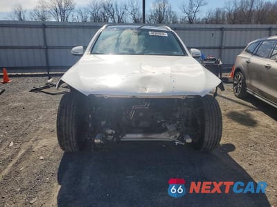 Piąte zdjęcie samochodu w środku: 2018 MERCEDES-BENZ GLC 300 4MATIC VIN:WDC0G4KB5JV071131 - miniatura