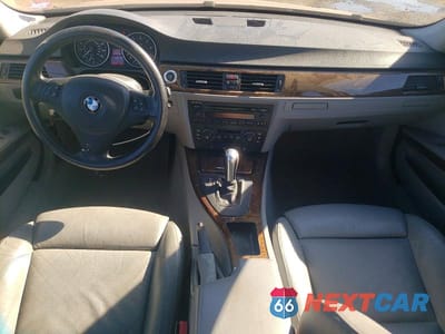 Zdjęcie 8 z 12 samochodu: 2006 BMW 330 I VIN:WBAVB33506KR76217 - miniatura