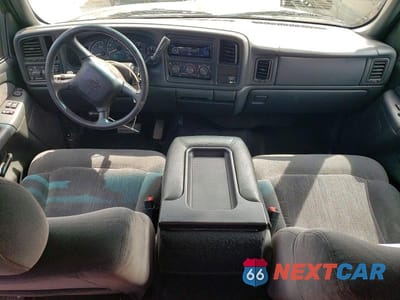 Zdjęcie 8 z 12 samochodu: 2002 CHEVROLET SILVERADO C1500 VIN:2GCEC19V321167235 - miniatura