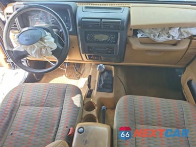Zdjęcie 8 z 13 samochodu: 1997 JEEP WRANGLER / TJ SPORT VIN:1J4FY19S3VP505522 - miniatura