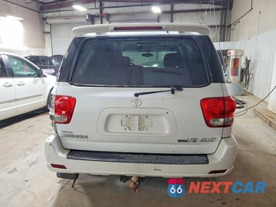 Zdjęcie 6 z 12 samochodu: 2005 TOYOTA SEQUOIA LIMITED VIN:5TDBT48A35S249711 - miniatura