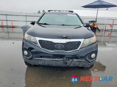 Piąte zdjęcie samochodu w środku: 2012 KIA SORENTO EX VIN:5XYKUCA69CG248151 - miniatura