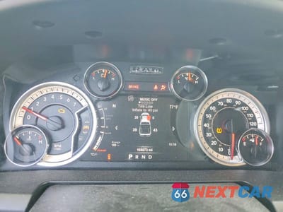 Zdjęcie 9 z 12 samochodu: 2019 RAM 1500 CLASSIC SLT VIN:1C6RR7GT0KS613935 - miniatura