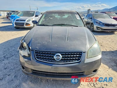 Piąte zdjęcie samochodu w środku: 2005 NISSAN ALTIMA 3.5 SE VIN:1N4BL11DX5N457163 - miniatura