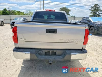 Zdjęcie 6 z 12 samochodu: 2017 TOYOTA TUNDRA SR5 VIN:5TFDW5F17HX665364 - miniatura