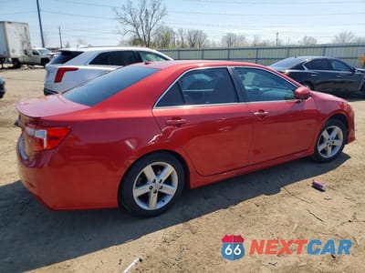 Trzecie zdjęcie samochodu z tyłu: 2012 TOYOTA CAMRY SE VIN:4T1BF1FK6CU585679 - miniatura