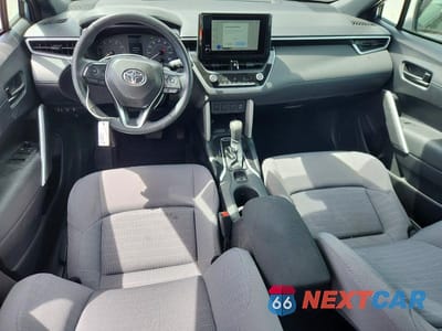 Zdjęcie 8 z 14 samochodu: 2024 TOYOTA COROLLA CROSS HYBRID SE VIN:7MUFBABG1RV050653 - miniatura