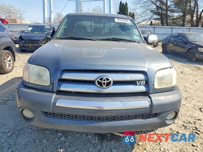Piąte zdjęcie samochodu w środku: 2005 TOYOTA TUNDRA SR5 VIN:5TBBT441X5S463738 - miniatura