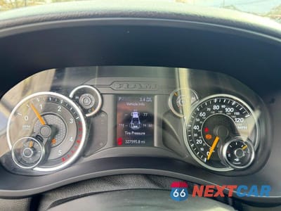 Zdjęcie 8 z 10 samochodu: 2022 RAM 3500 VIN:3C7WRTCL6NG246032 - miniatura