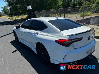 Trzecie zdjęcie samochodu z tyłu: 2021 ACURA TLX VIN:19UUB5F37MA000721 - miniatura