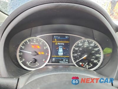 Zdjęcie 9 z 12 samochodu: 2019 NISSAN SENTRA SV VIN:3N1AB7AP6KY322141 - miniatura