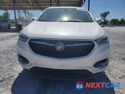 Piąte zdjęcie samochodu w środku: 2020 BUICK ENCLAVE ESSENCE VIN:5GAERBKW7LJ180957 - miniatura