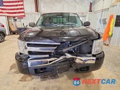 Piąte zdjęcie samochodu w środku: 2011 CHEVROLET SILVERADO K1500 VIN:1GCNKPE06BZ205631 - miniatura