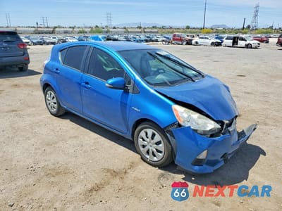 Czwarte zdjęcie samochodu z boku: 2013 TOYOTA PRIUS C TWO VIN:JTDKDTB35D1538618 - miniatura