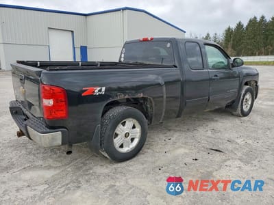 Trzecie zdjęcie samochodu z tyłu: 2011 CHEV SILVERADO K1500 LT VIN:1GCRKSE36BZ172290 - miniatura