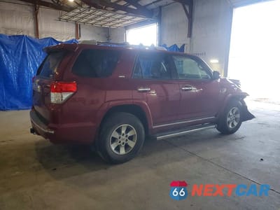 Trzecie zdjęcie samochodu z tyłu: 2013 TOYOTA 4RUNNER SR5 VIN:JTEBU5JR8D5148411 - miniatura