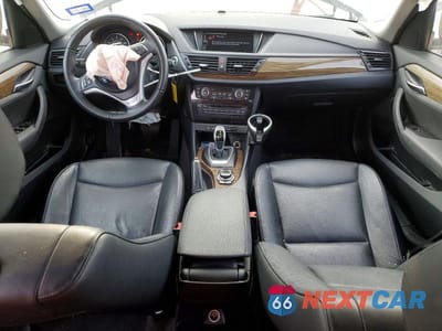 Zdjęcie 8 z 13 samochodu: 2013 BMW X1 XDRIVE28I VIN:WBAVL1C54DVR81773 - miniatura
