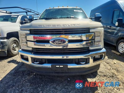 Piąte zdjęcie samochodu w środku: 2017 FORD F350 SUPER DUTY VIN:1FT8W3DT0HEE02123 - miniatura