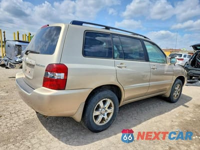 Trzecie zdjęcie samochodu z tyłu: 2005 TOYOTA HIGHLANDER LIMITED VIN:JTEEP21A150087057 - miniatura