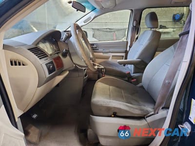 Zdjęcie 7 z 13 samochodu: 2009 CHRYSLER TOWN & COUNTRY LX VIN:2A8HR44E39R549046 - miniatura