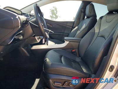 Zdjęcie 7 z 12 samochodu: 2016 TOYOTA PRIUS FOUR VIN:JTDKARFU2G3023728 - miniatura