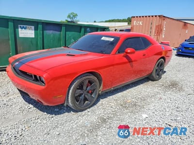 2010 DODGE CHALLENGER SRT-8 2B3CJ7DW8AH132049 - główne zdjęcie licytacji z USA - miniatura
